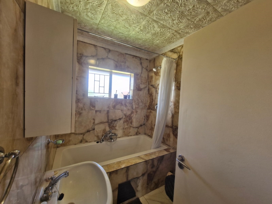 4 Bedroom Property for Sale in Kathu Northern Cape